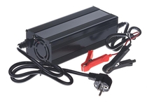 Зарядное устройство Gelbert 15А для LiFePO₄ аккумуляторов 12V 80Ah
